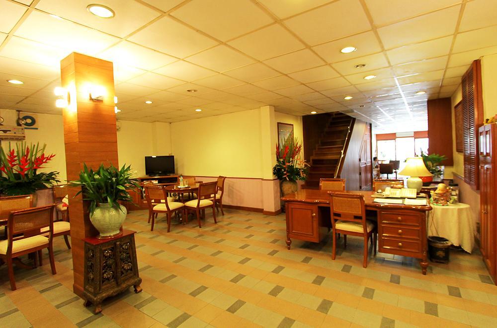 Travel Lodge Surawong (Adults Only) Bangkok Exterior photo